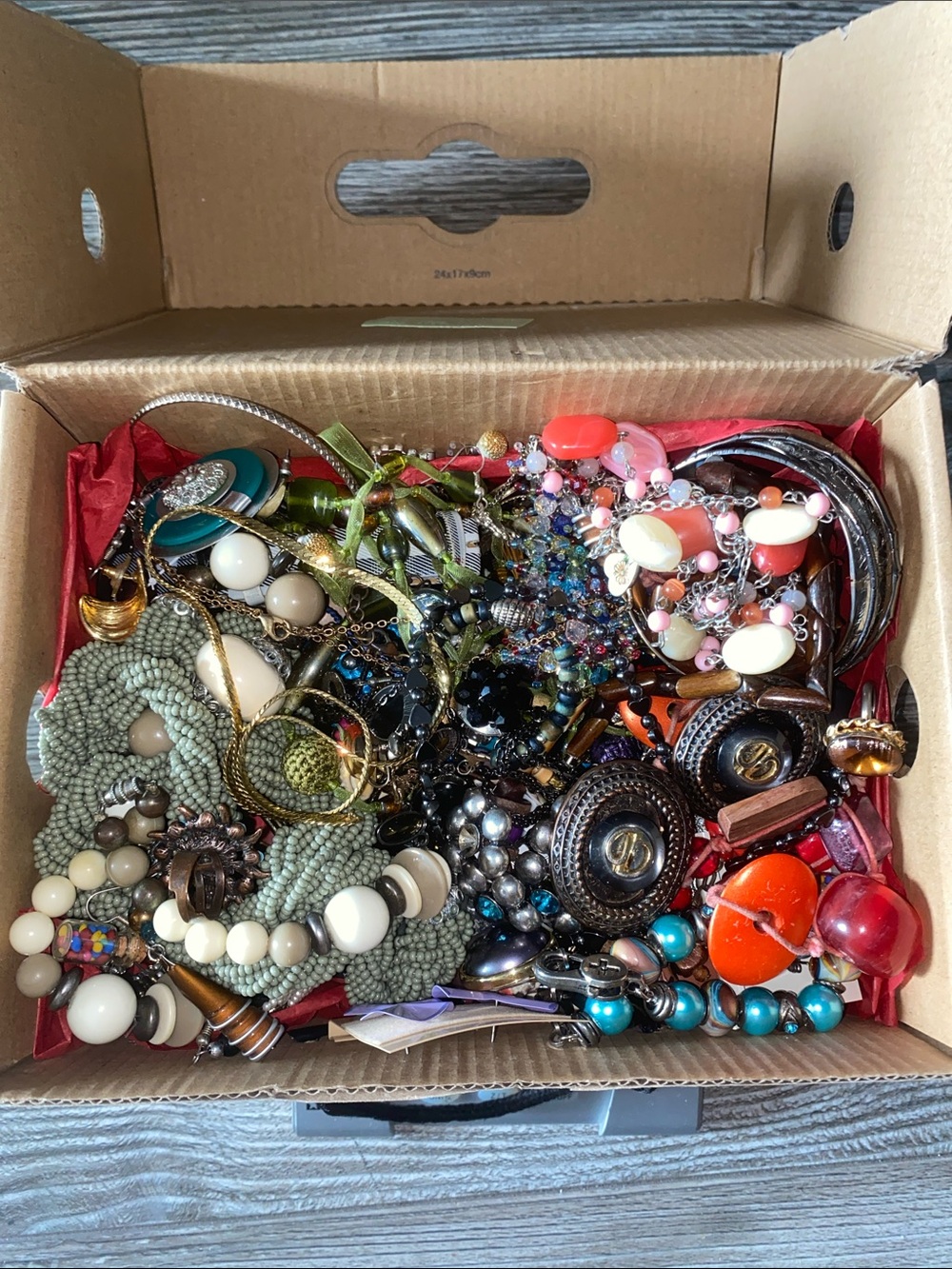 Vintage to Now Repair Crafting recycle Jewelry 3 lbs plus - Picture 2 of 9